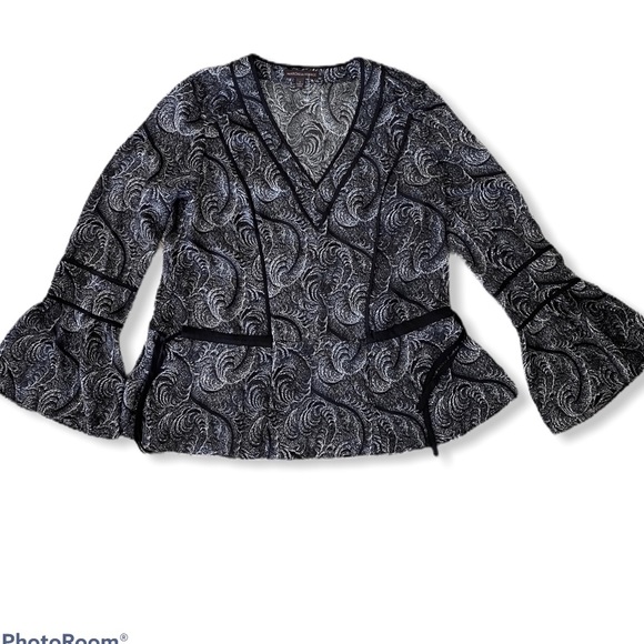 Marchesa Voyage Bell Sleeve Blouse - Picture 6 of 9